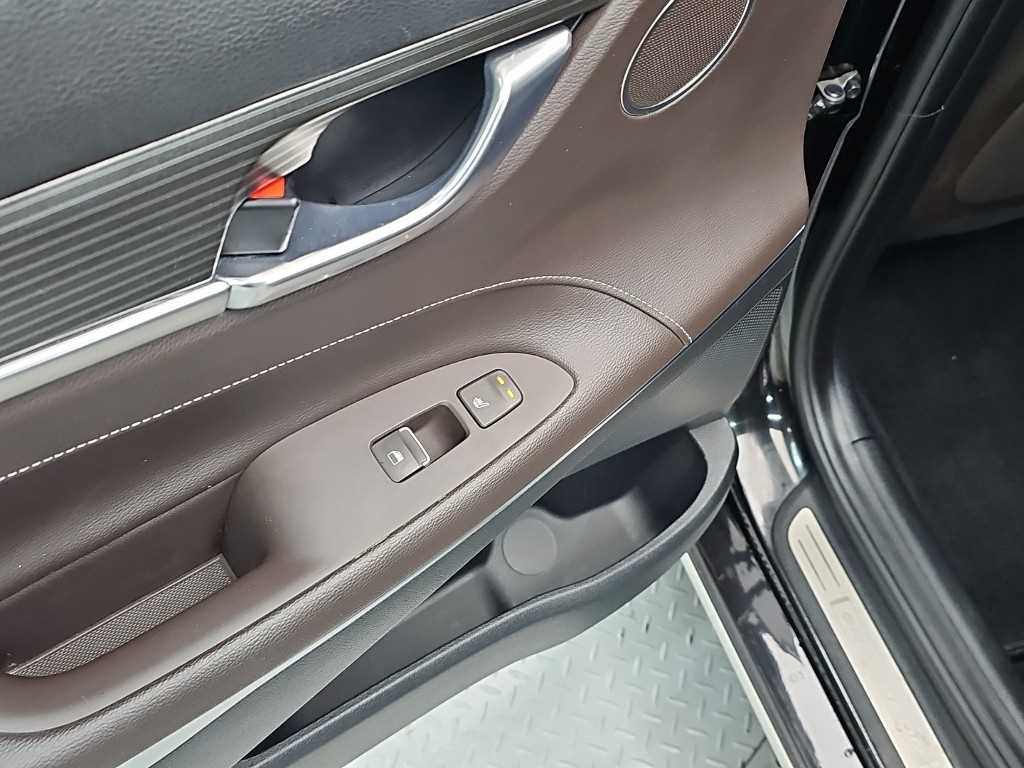 Hyundai Grandeur — photo 14
