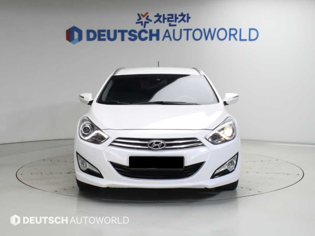 Hyundai i40 — photo 03