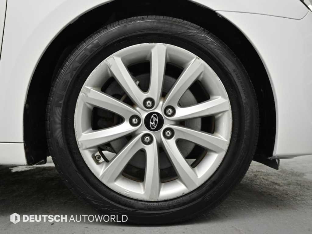 Hyundai i40 — photo 05