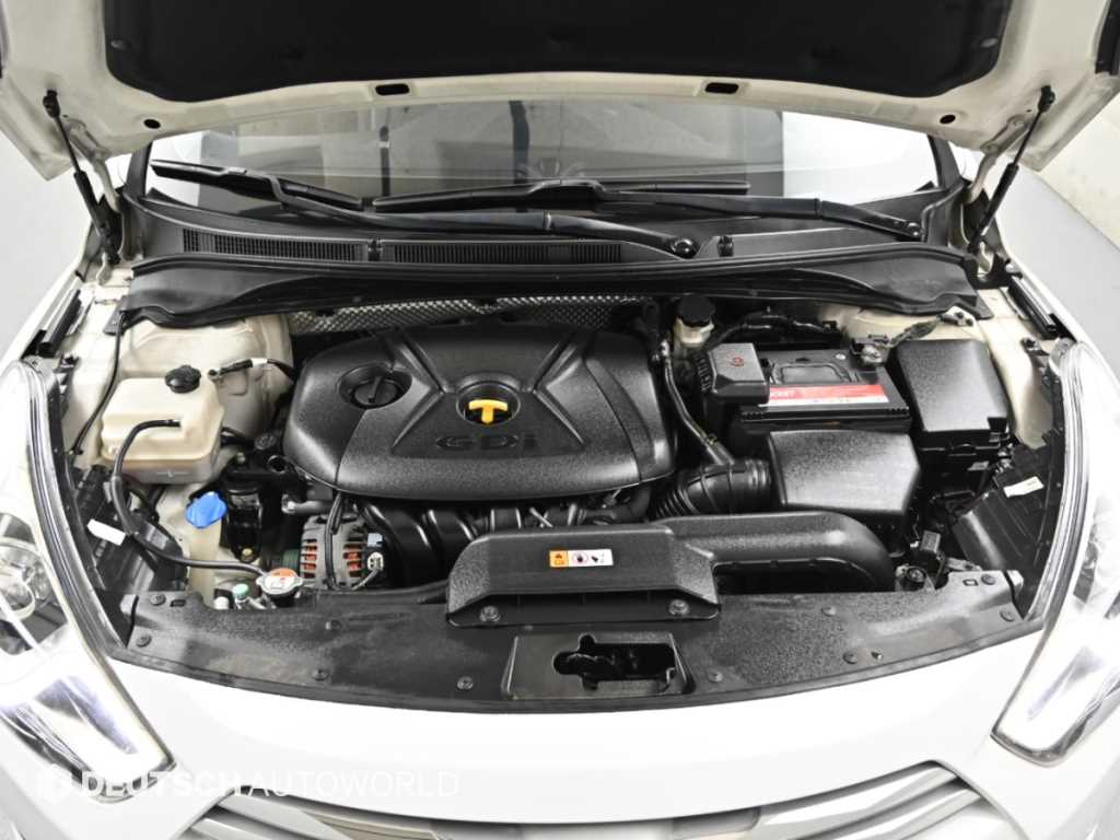 Hyundai i40 — photo 06
