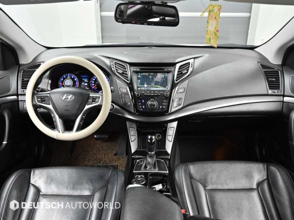 Hyundai i40 — photo 07