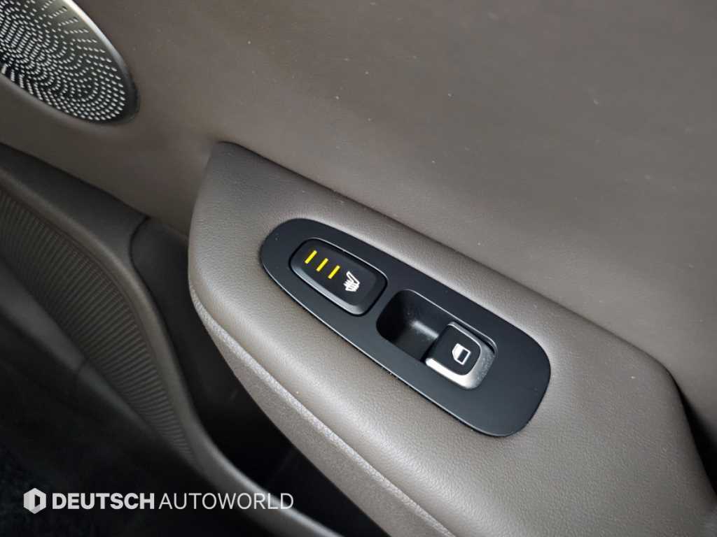 Kia Stinger — photo 19