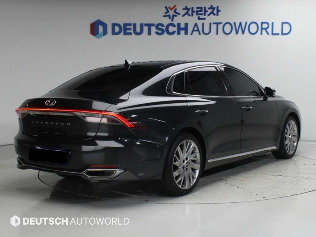 Hyundai Grandeur — photo 02