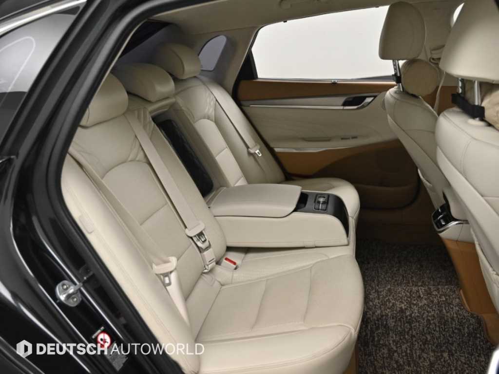Hyundai Grandeur — photo 12