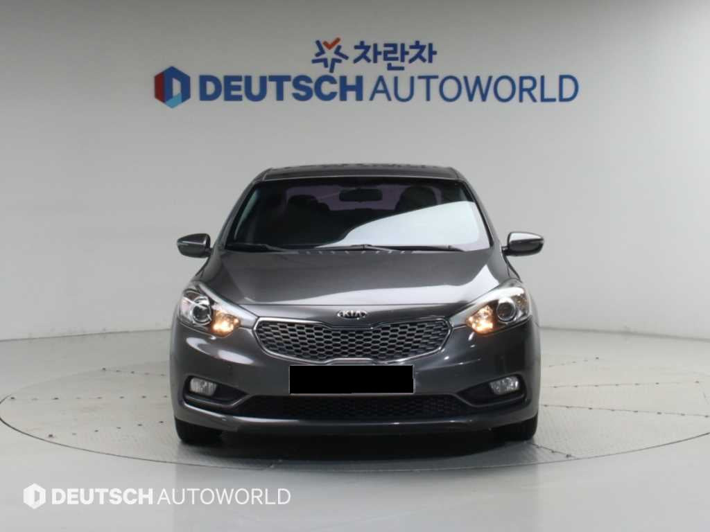 Kia K3 — photo 03