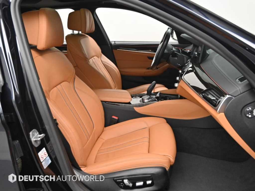 BMW 5-Series — photo 12