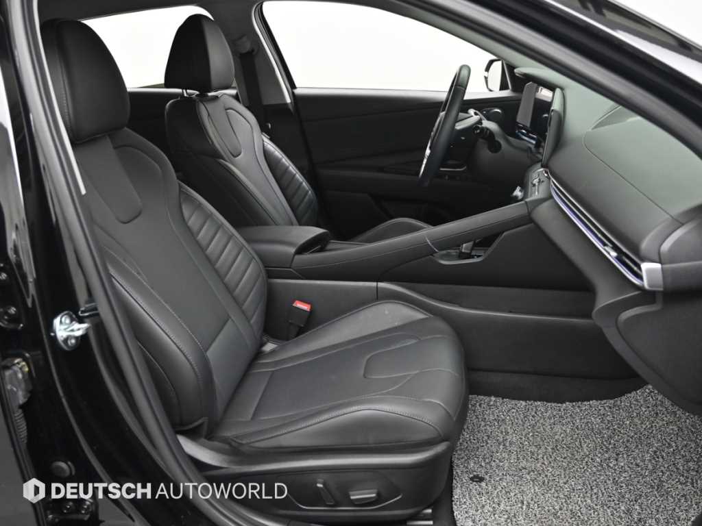 Hyundai Avante — photo 10