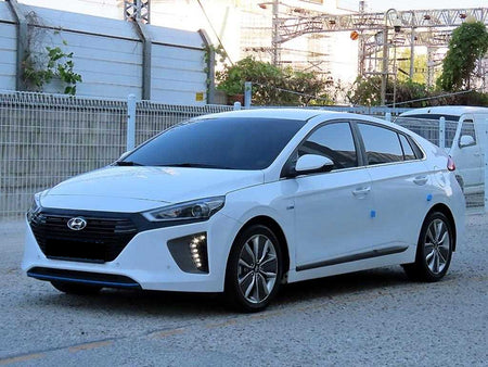 Hyundai Ioniq — photo 02