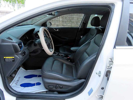 Hyundai Ioniq — photo 05