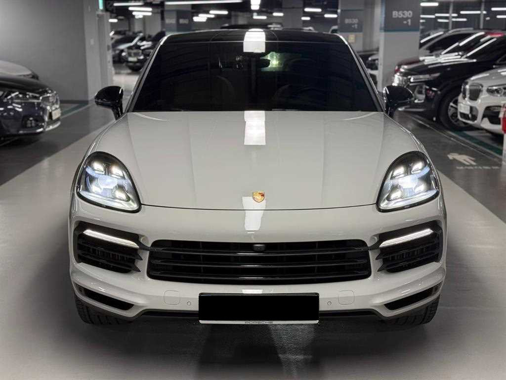 Porsche Cayenne — photo 02