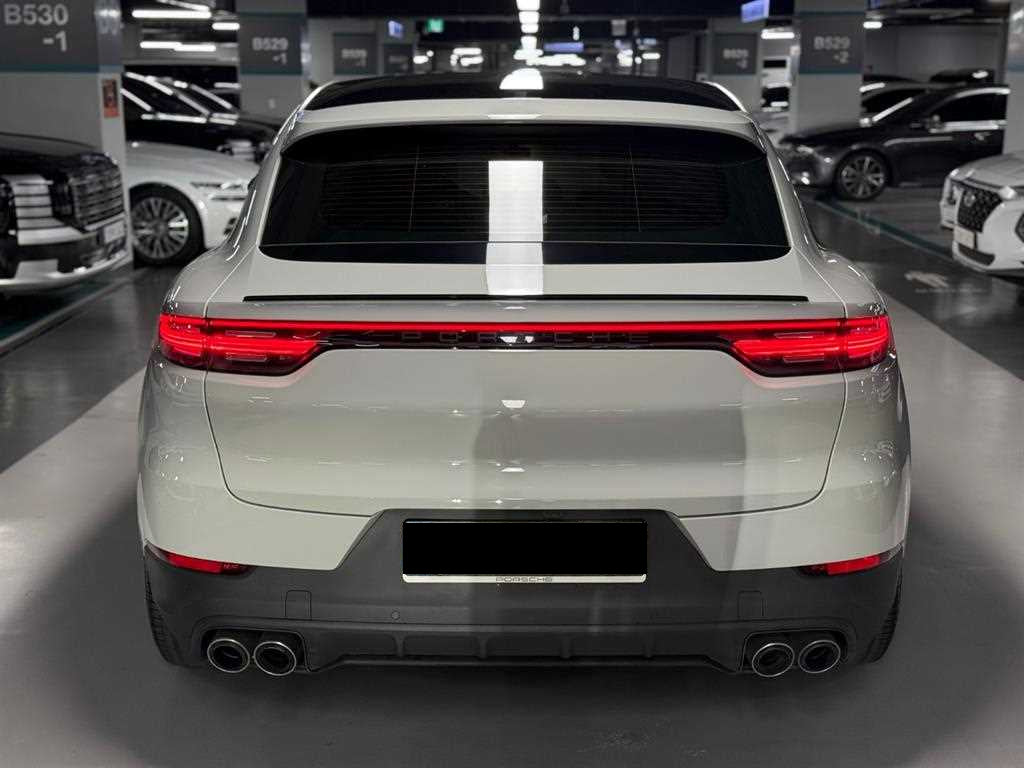 Porsche Cayenne — photo 04