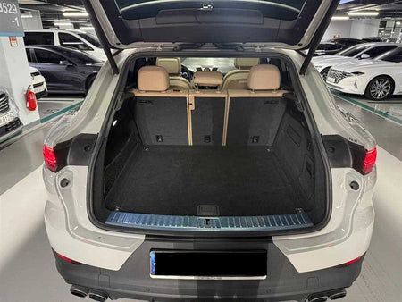 Porsche Cayenne — photo 19