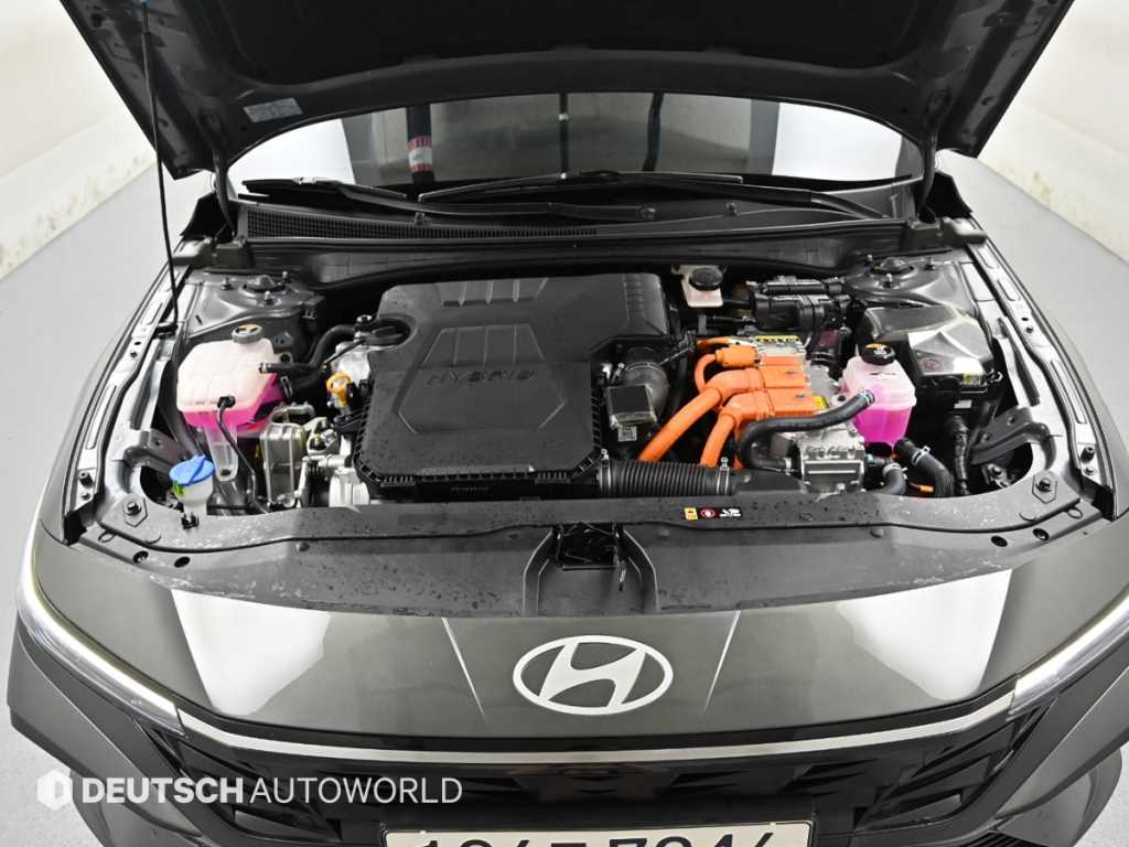 Hyundai Avante — photo 06