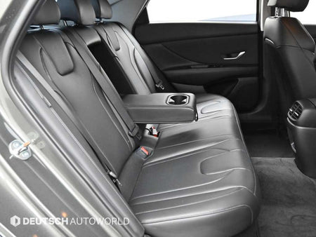 Hyundai Avante — photo 12