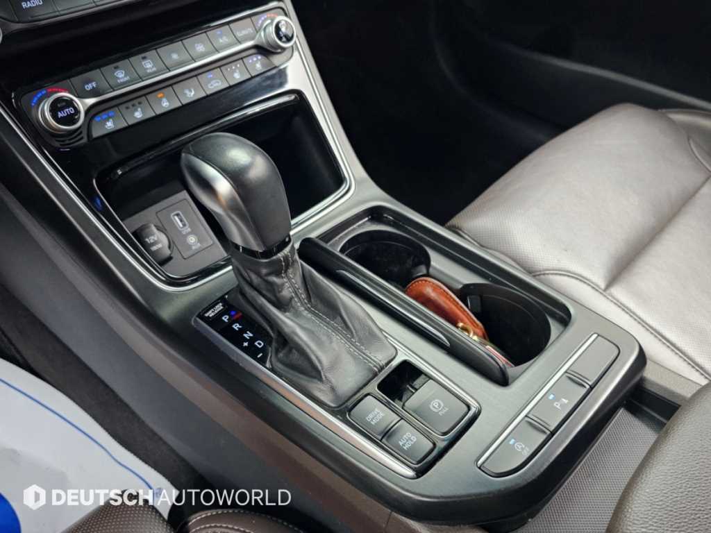 Hyundai Grandeur — photo 09