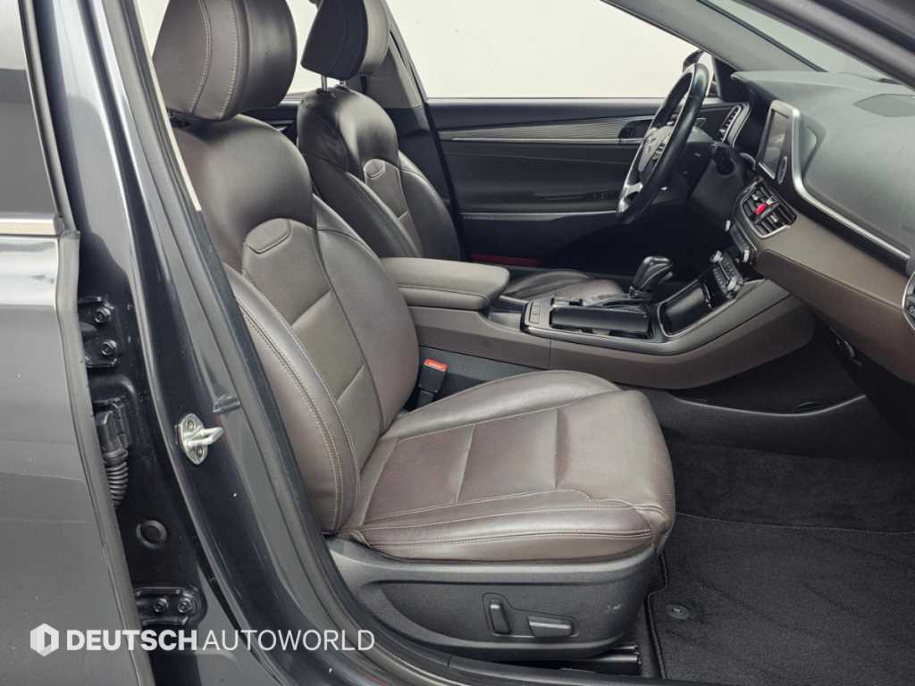 Hyundai Grandeur — photo 10