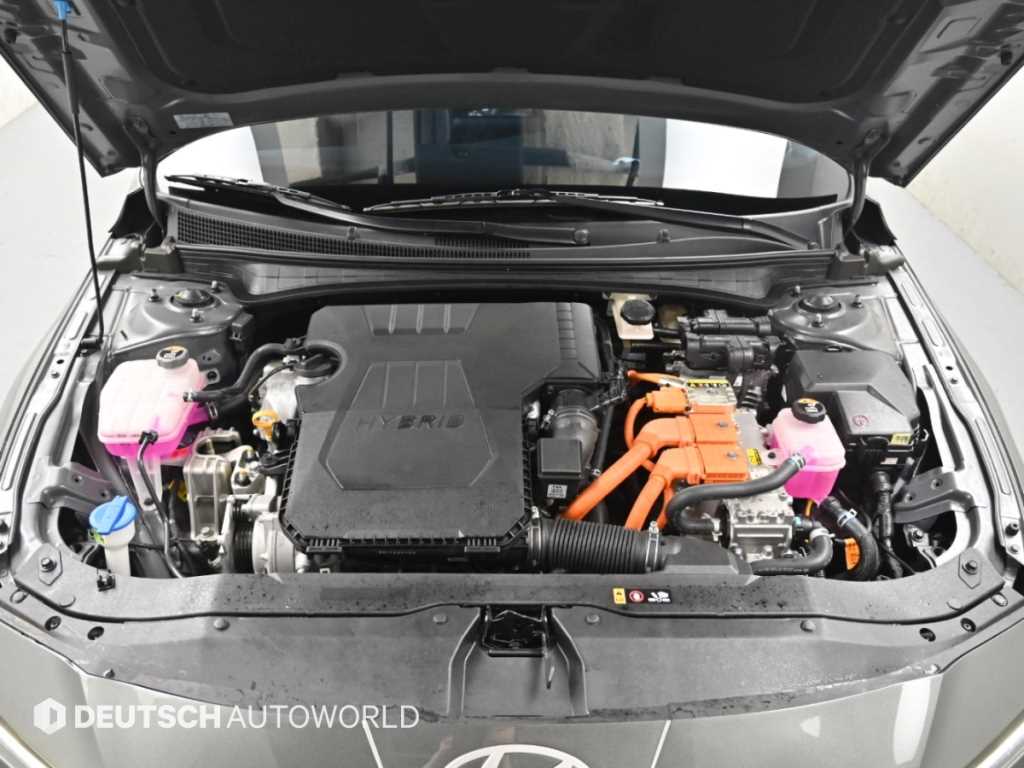 Hyundai Avante — photo 06