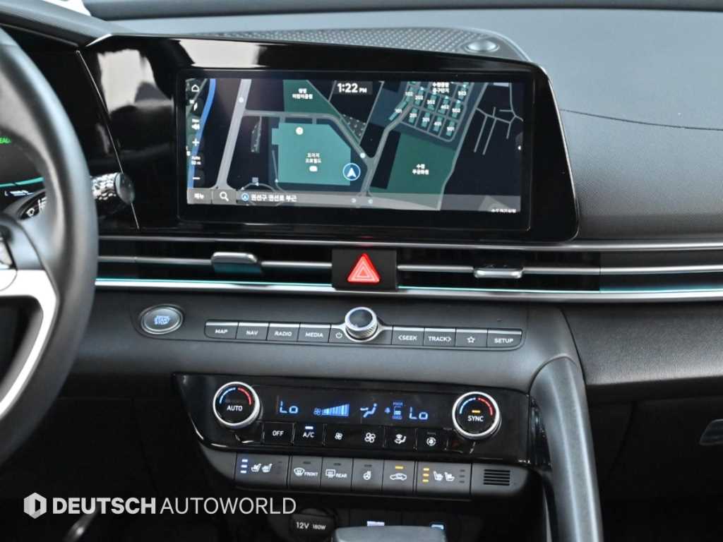 Hyundai Avante — photo 14