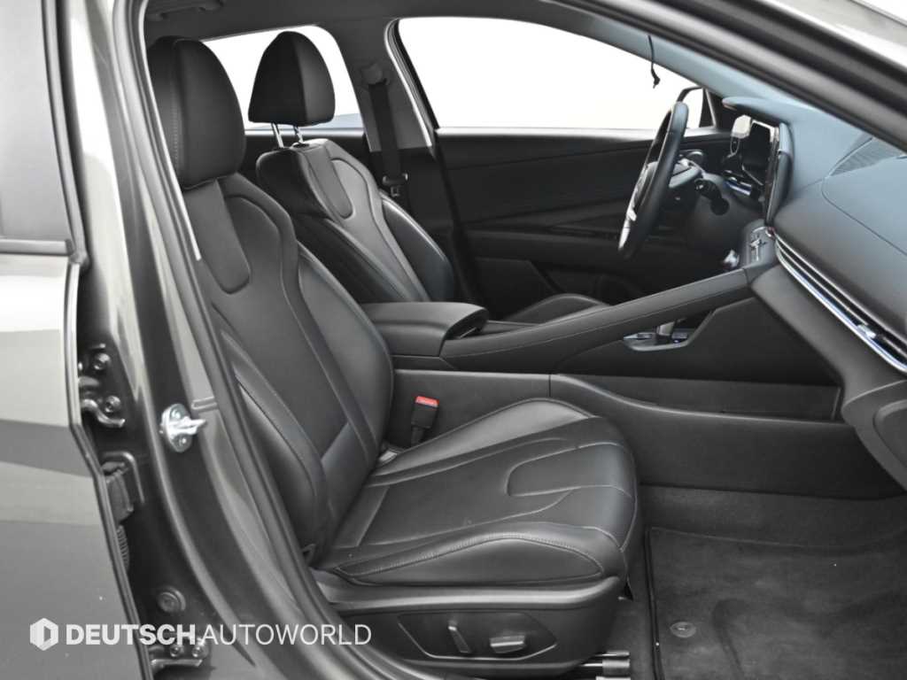 Hyundai Avante — photo 10