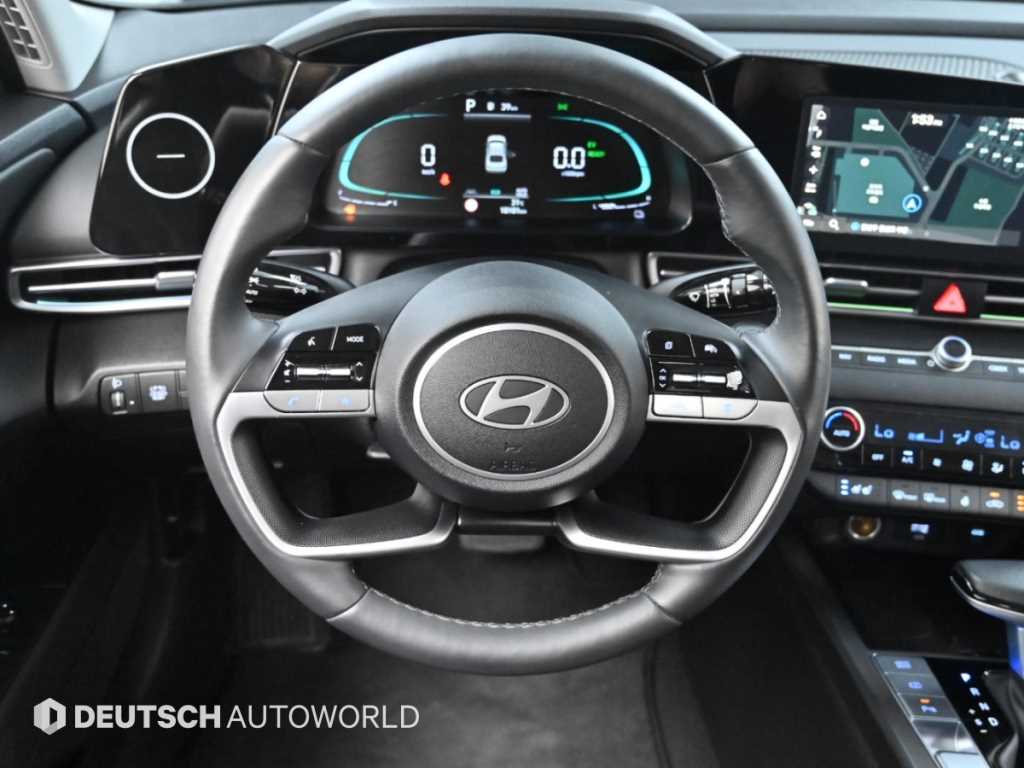 Hyundai Avante — photo 13