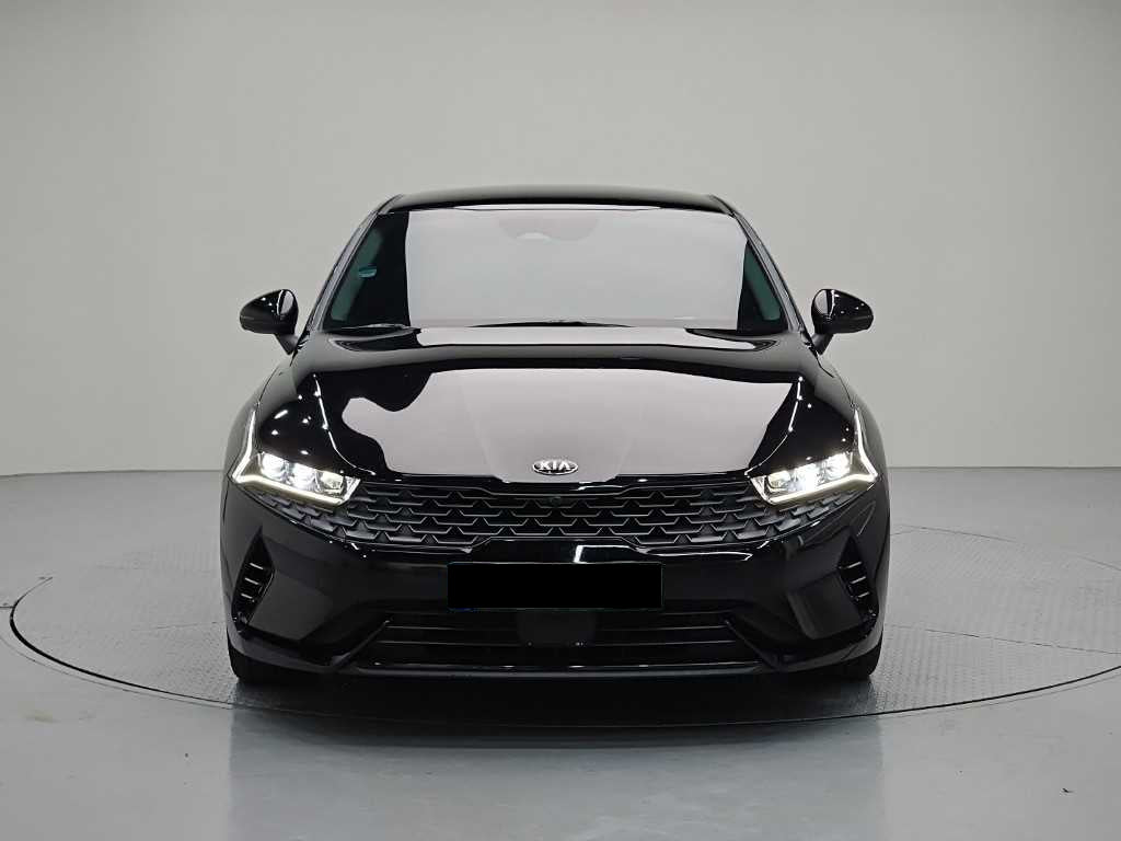 Kia K5 — photo 02