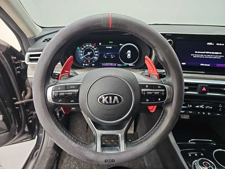 Kia K5 — photo 09