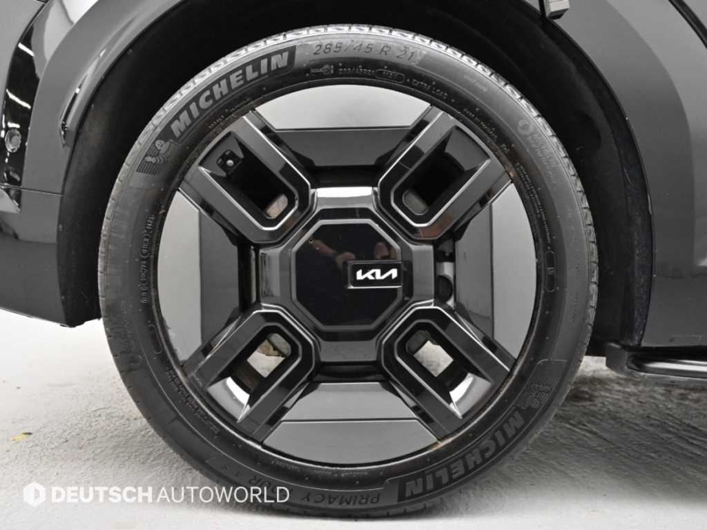 Kia EV9 — photo 05