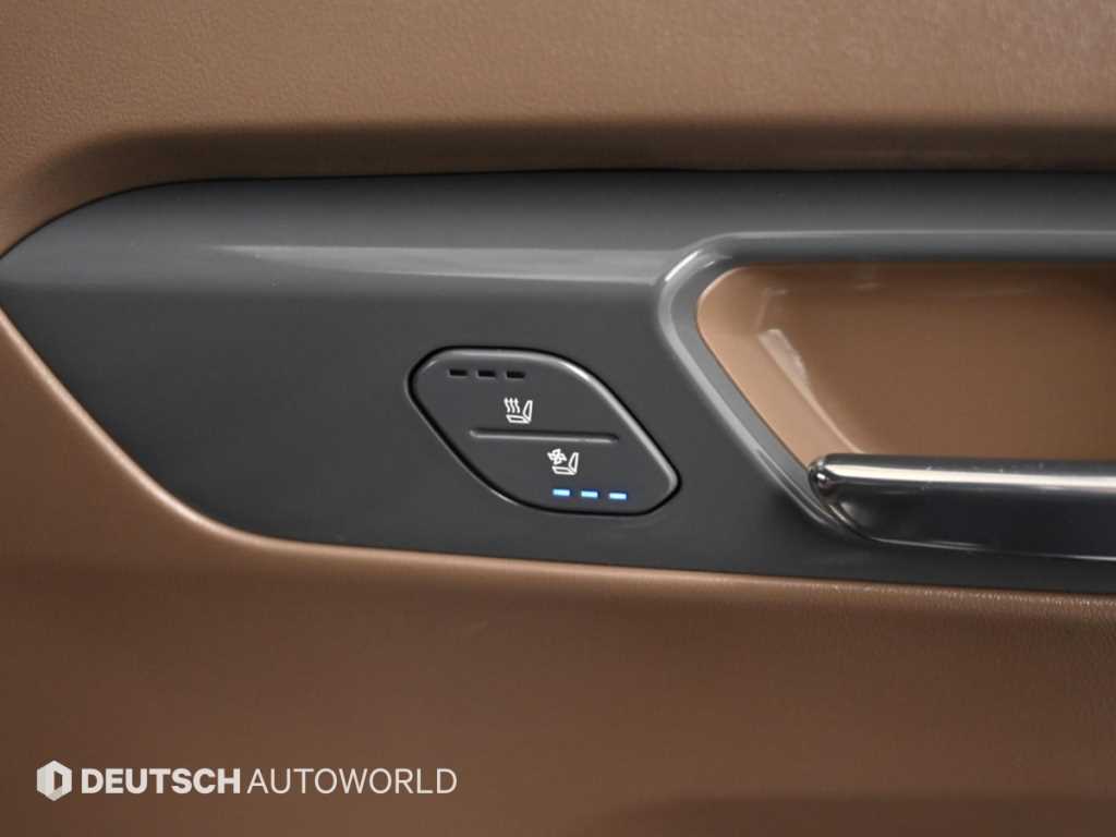Kia EV9 — photo 16
