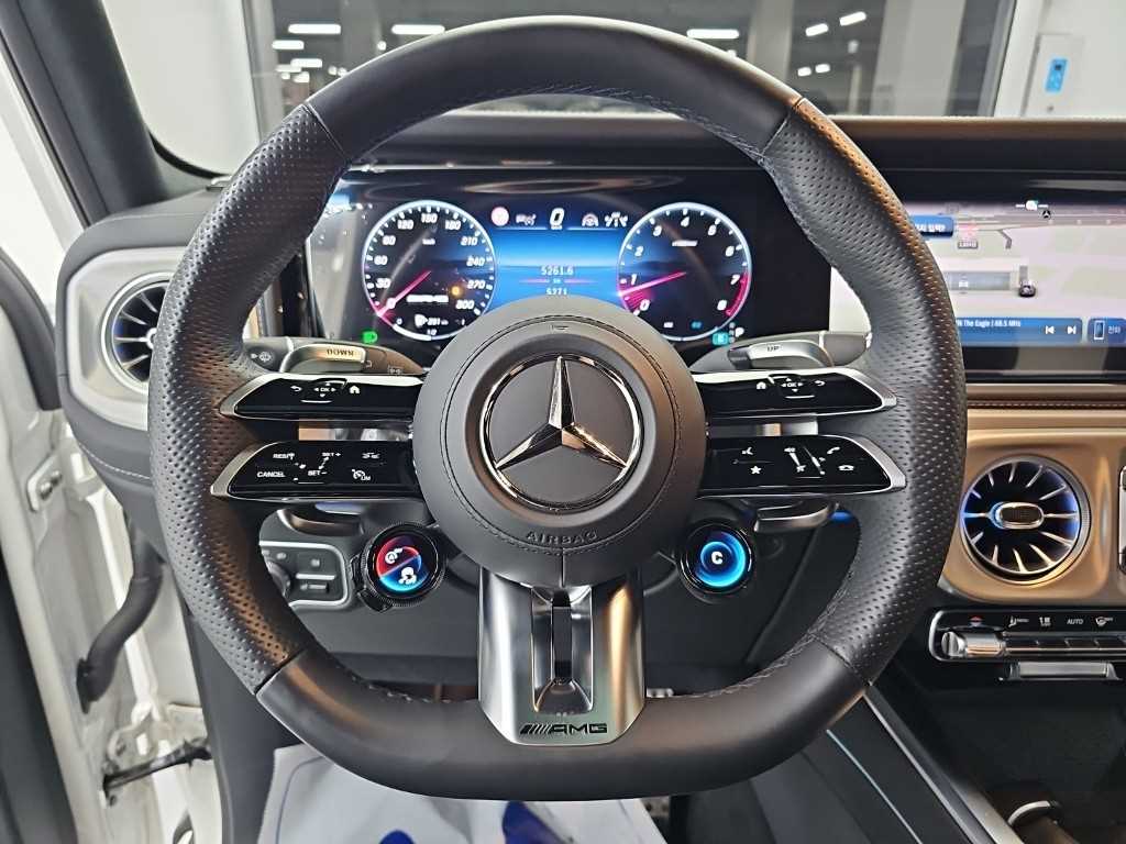 Mercedes-Benz G-Class — photo 09