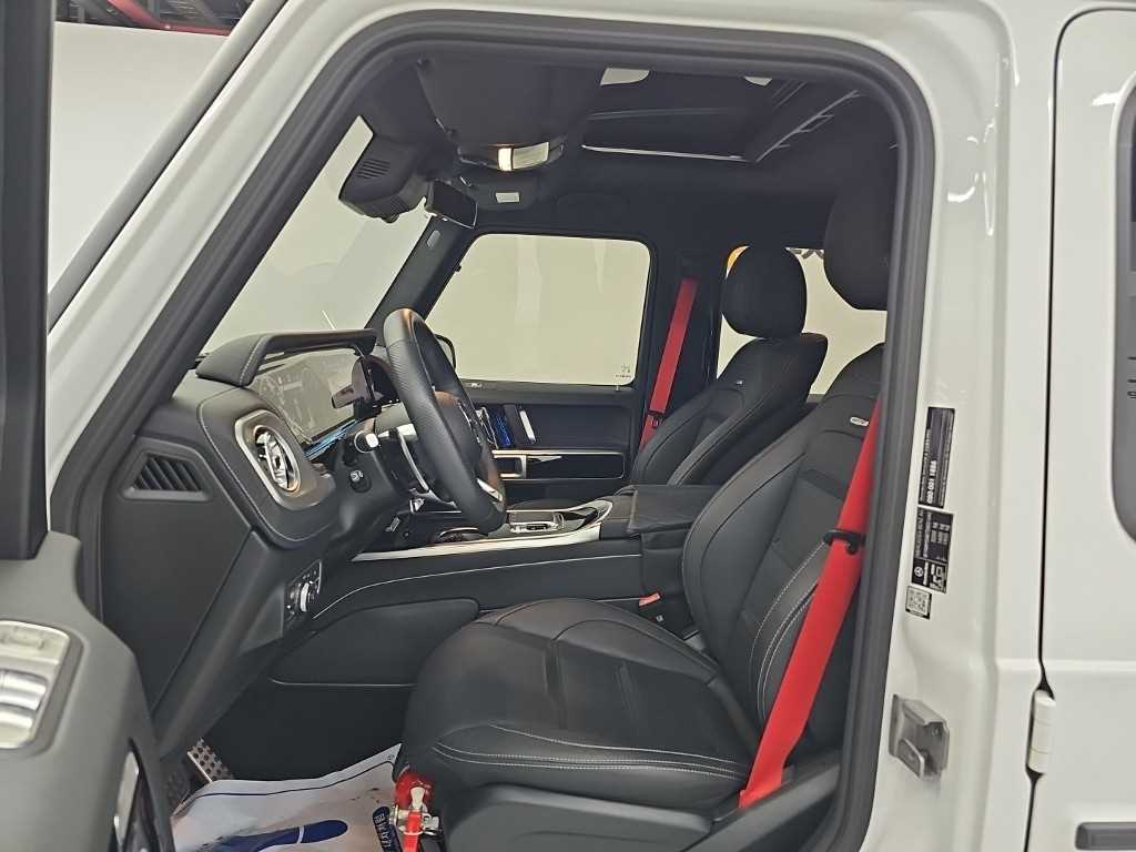 Mercedes-Benz G-Class — photo 11