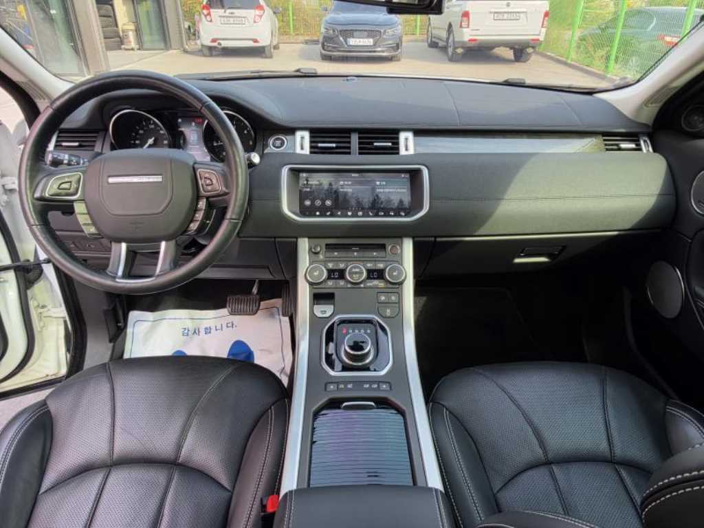 Land Rover Range Rover Evoque — photo 07