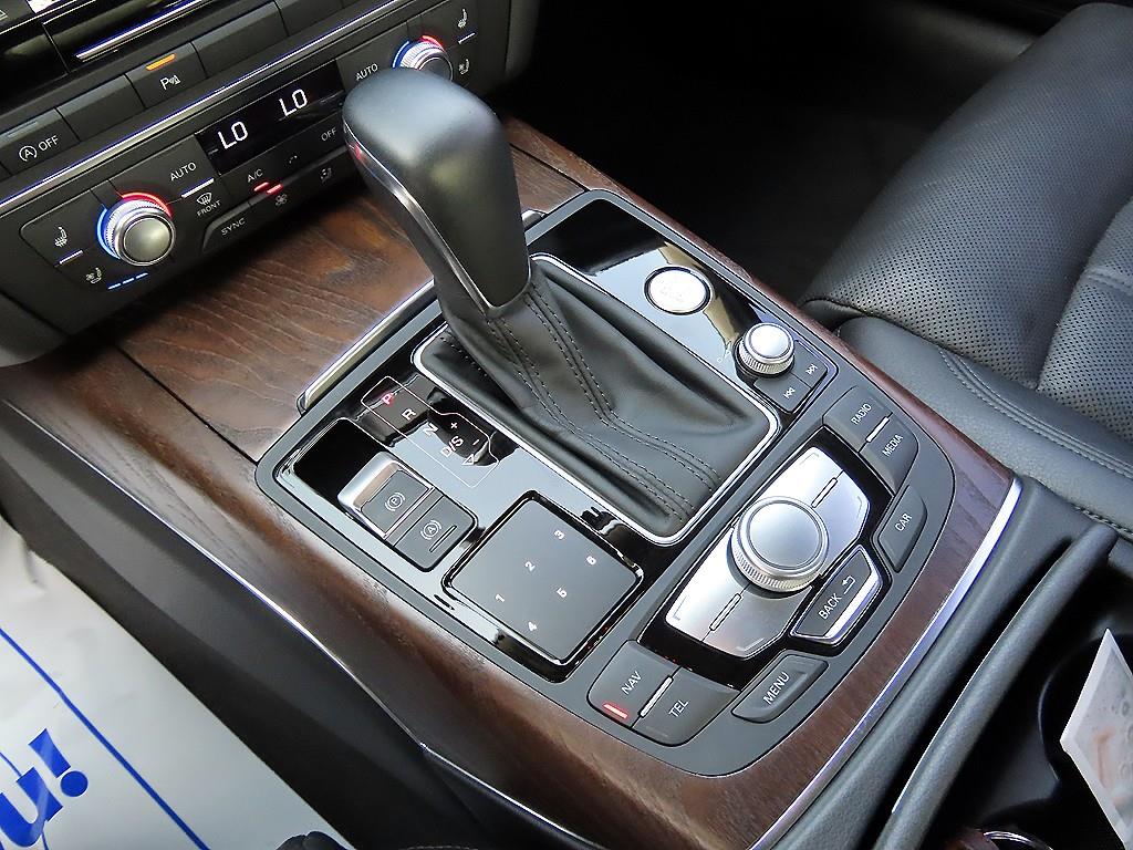 Audi A6 — photo 10