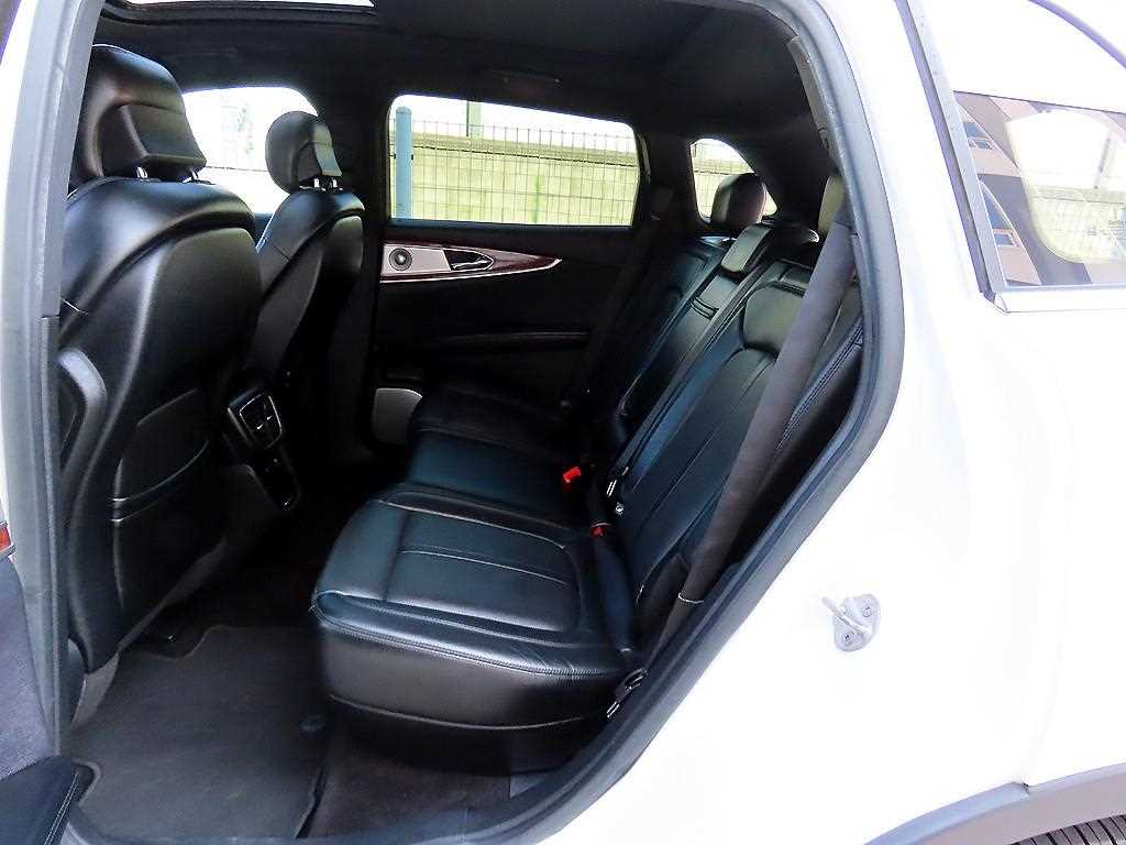 Lincoln MKX — photo 06