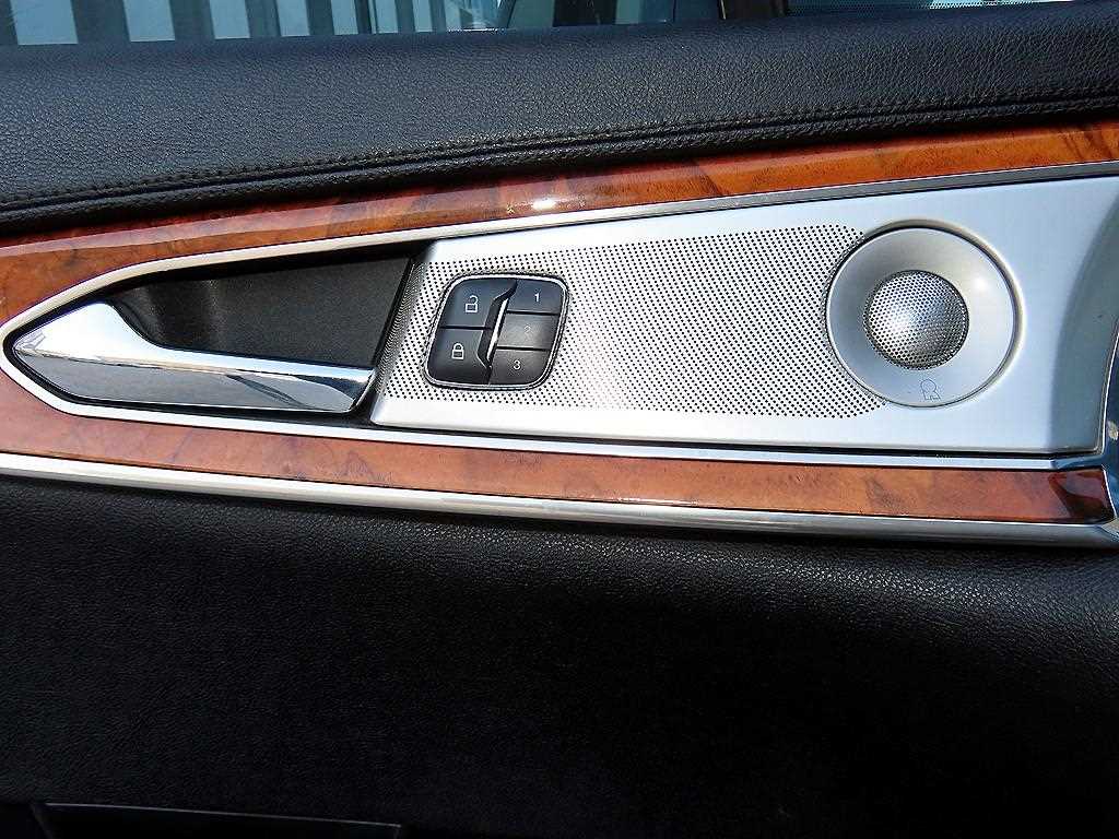 Lincoln MKX — photo 11