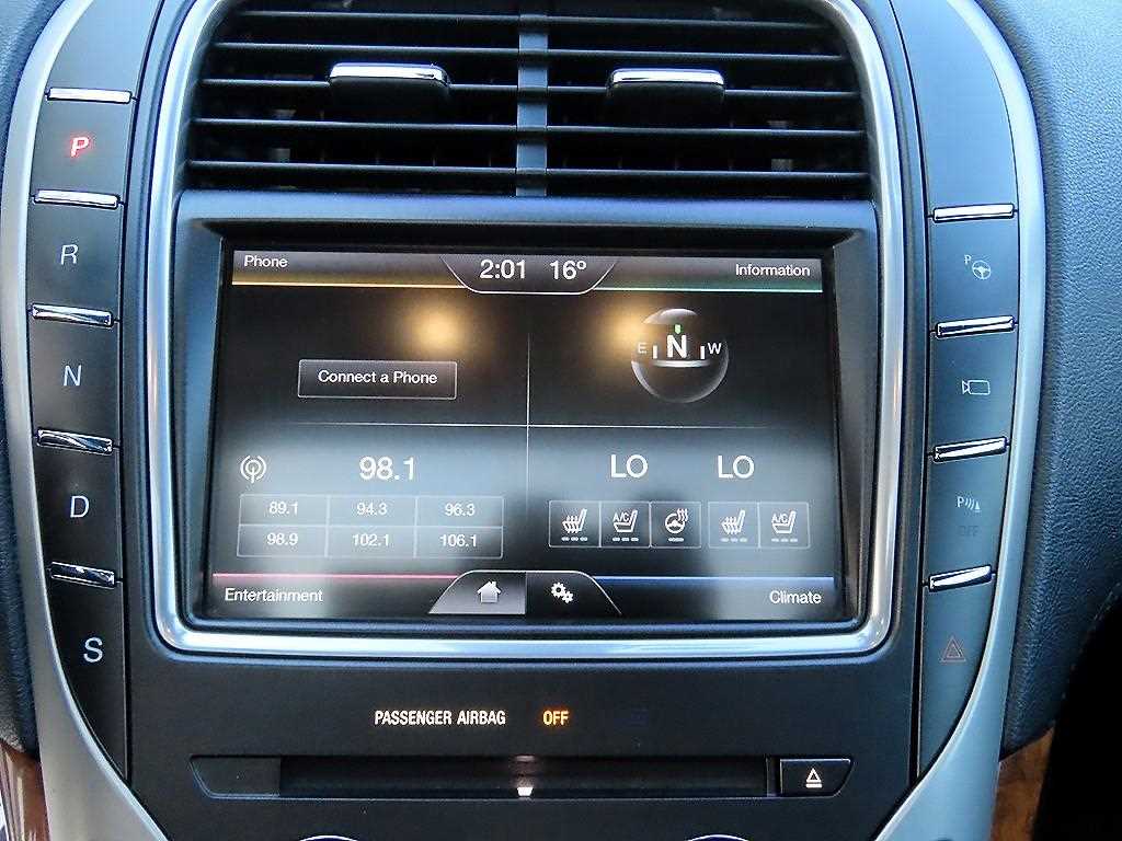 Lincoln MKX — photo 13