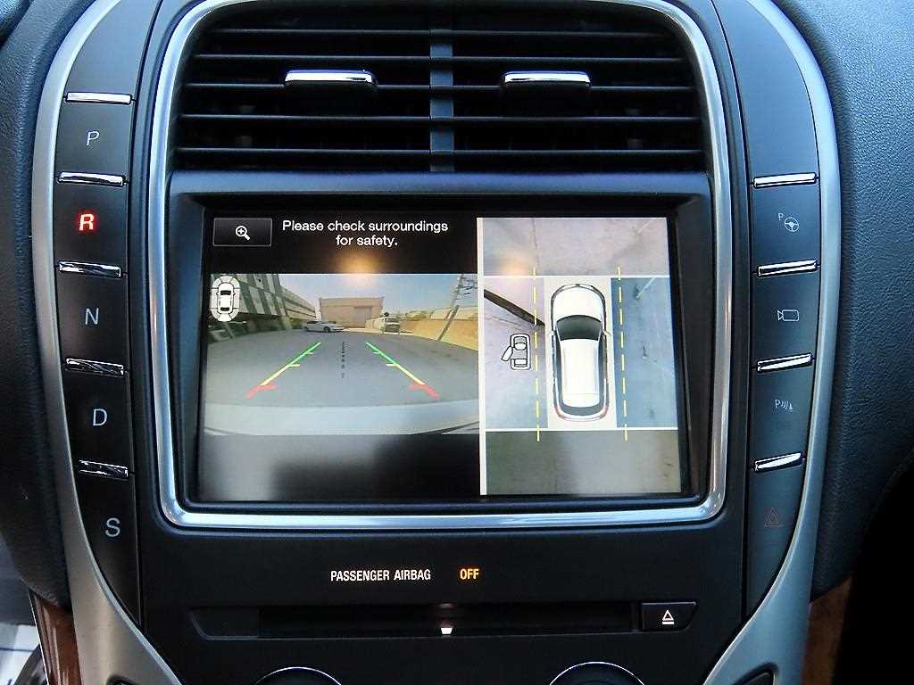 Lincoln MKX — photo 14