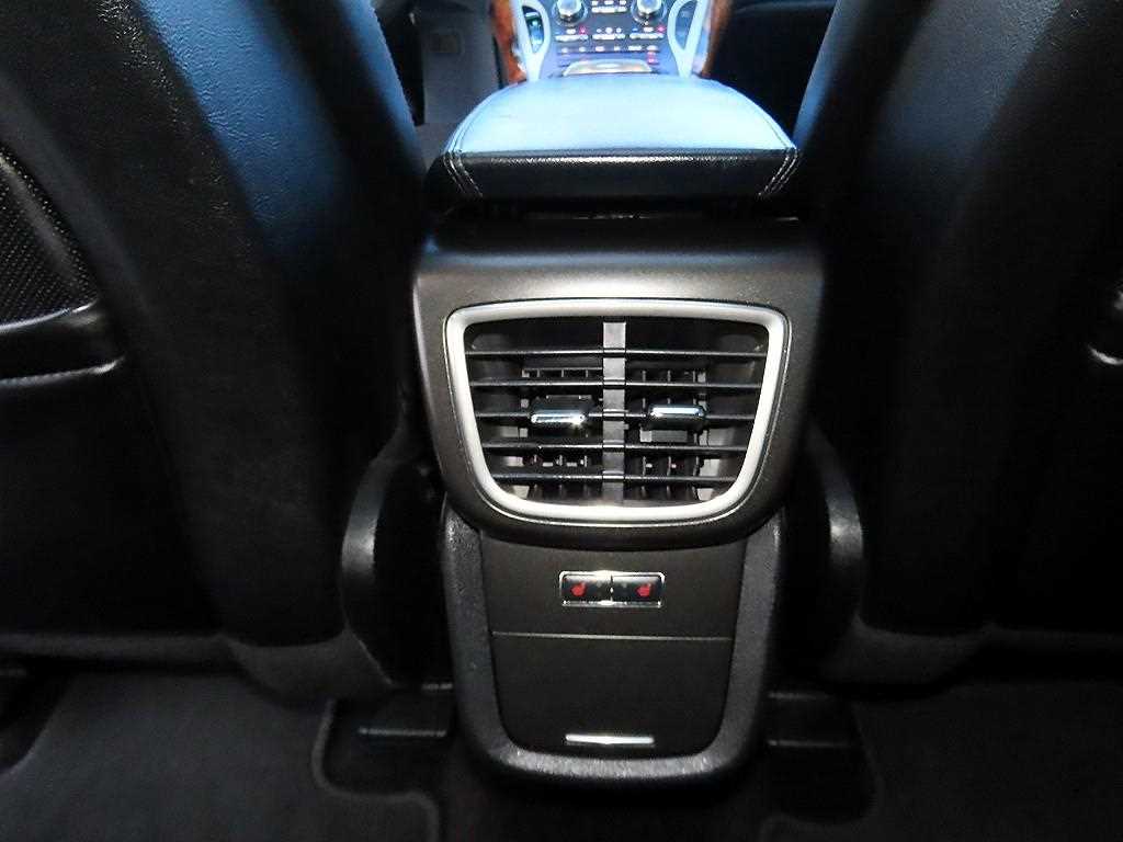 Lincoln MKX — photo 16