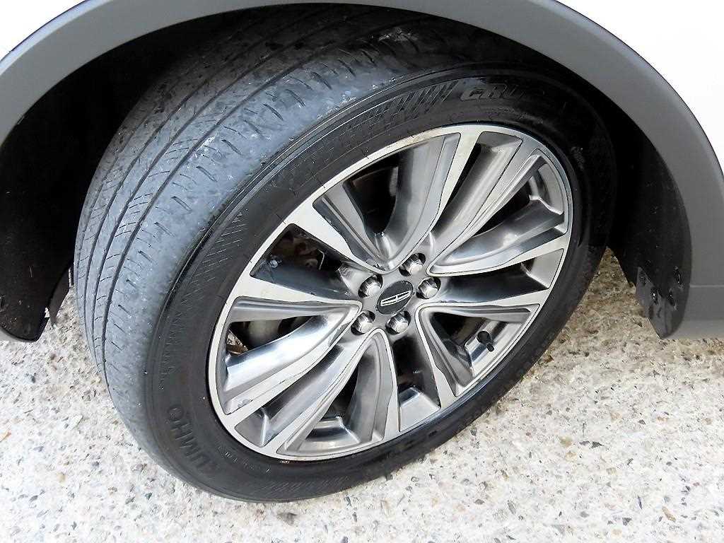 Lincoln MKX — photo 20