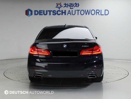 BMW 5-Series — photo 04