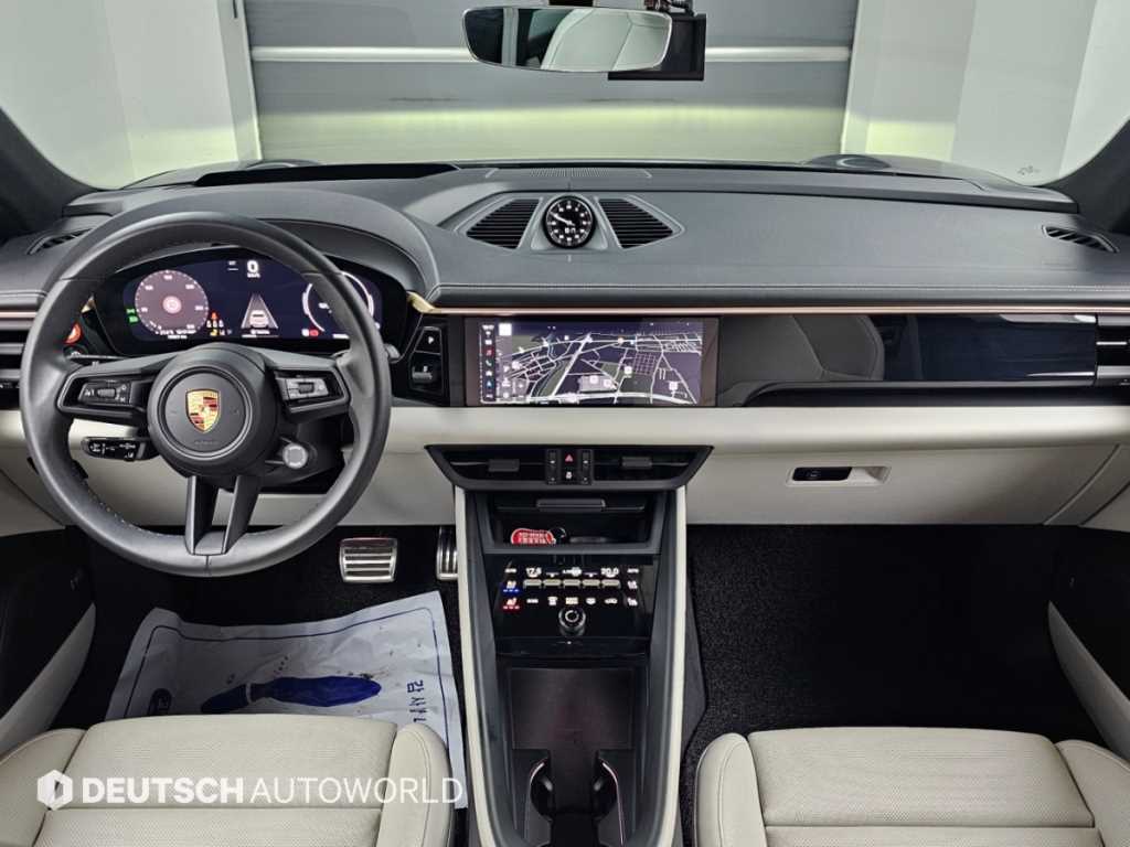 Porsche Macan — photo 07
