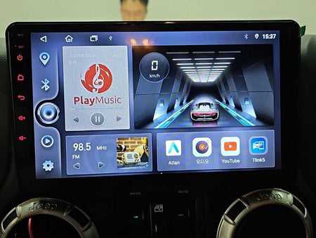 Jeep Wrangler — photo 13