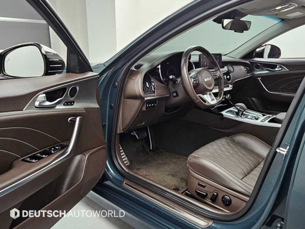 Kia Stinger — photo 11