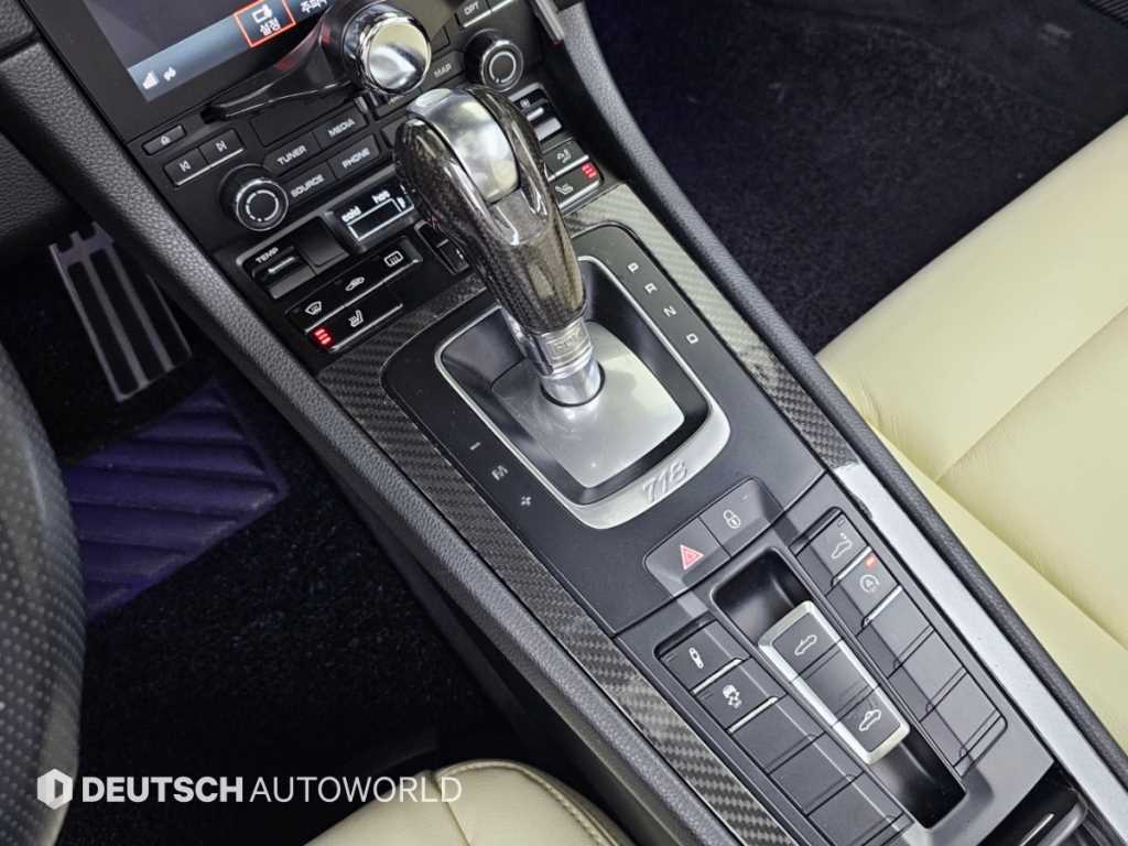 Porsche 718 — photo 09