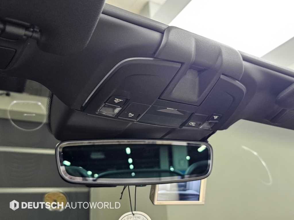 Porsche 718 — photo 16