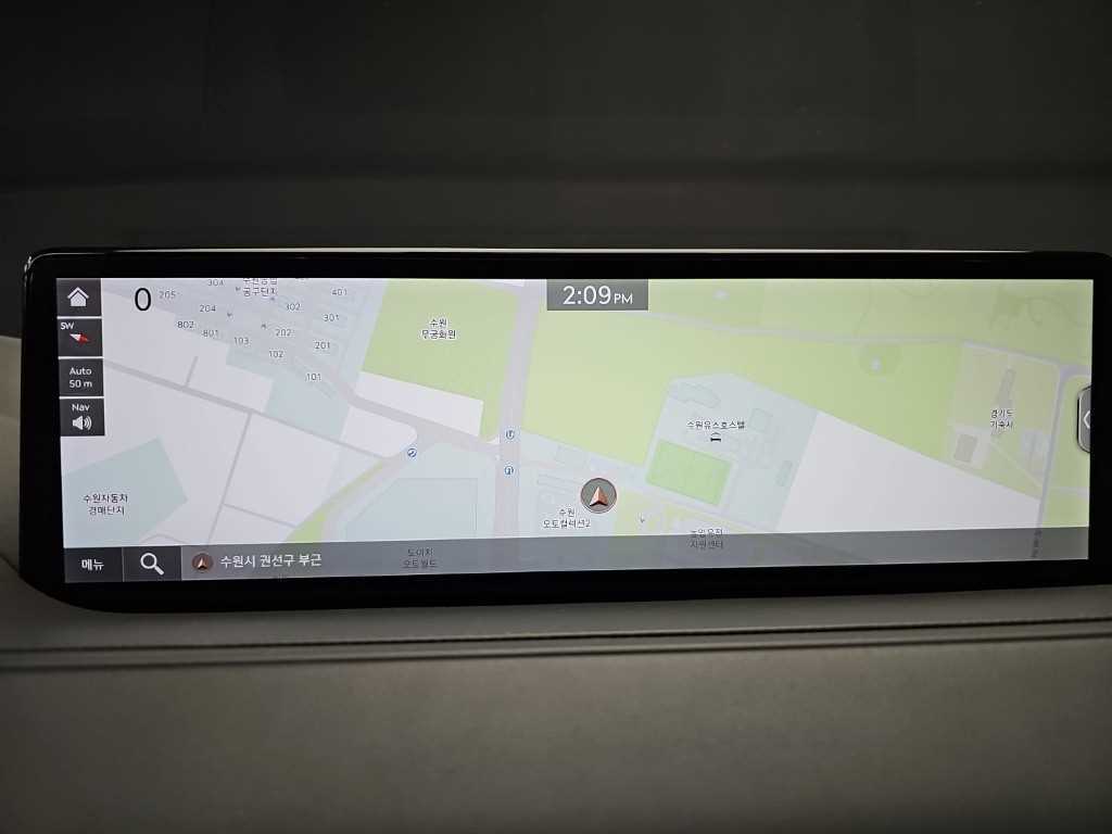 Genesis G80 — photo 16