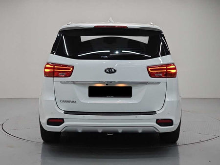 Kia Carnival — photo 03
