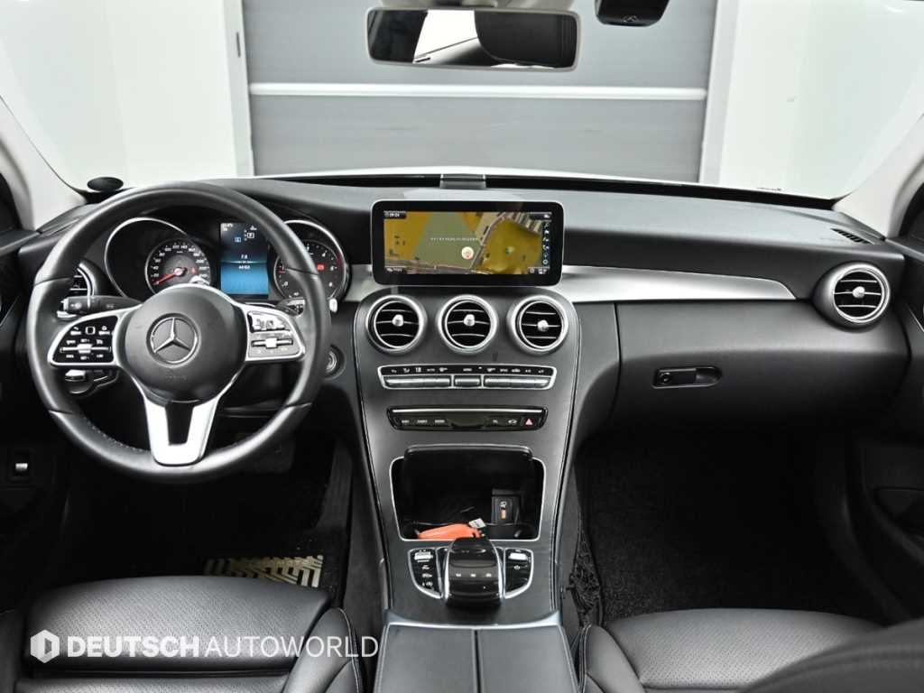 Mercedes-Benz C-Class — photo 07