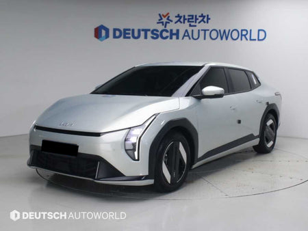 Kia EV4 — photo 01