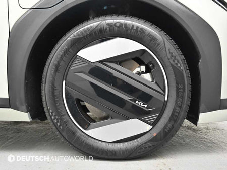 Kia EV4 — photo 05