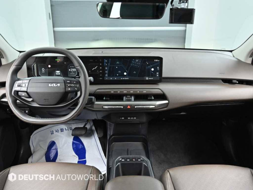 Kia EV4 — photo 07